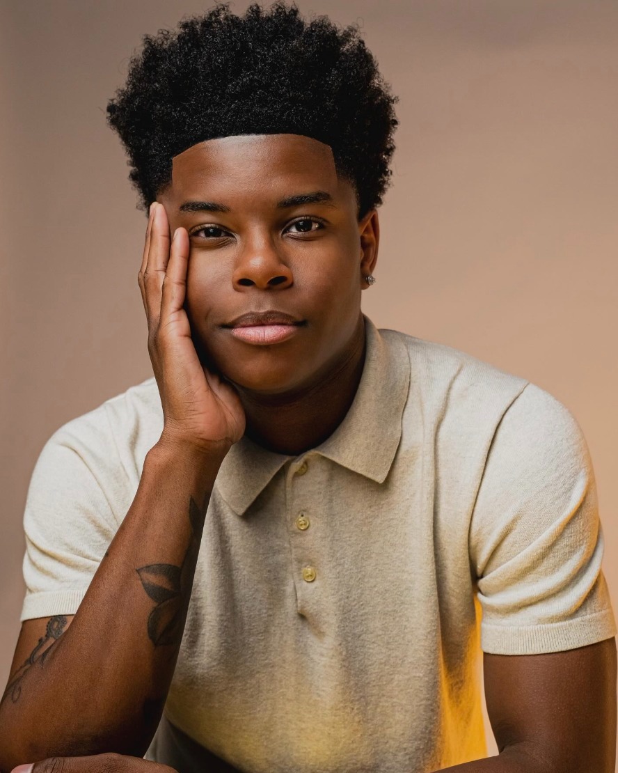 Owning the frame 📸 Barbizon Savannah grad @kamjavon_