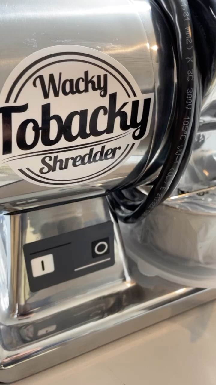 Easy to clean between strains Does 1 ounce at a time in seconds